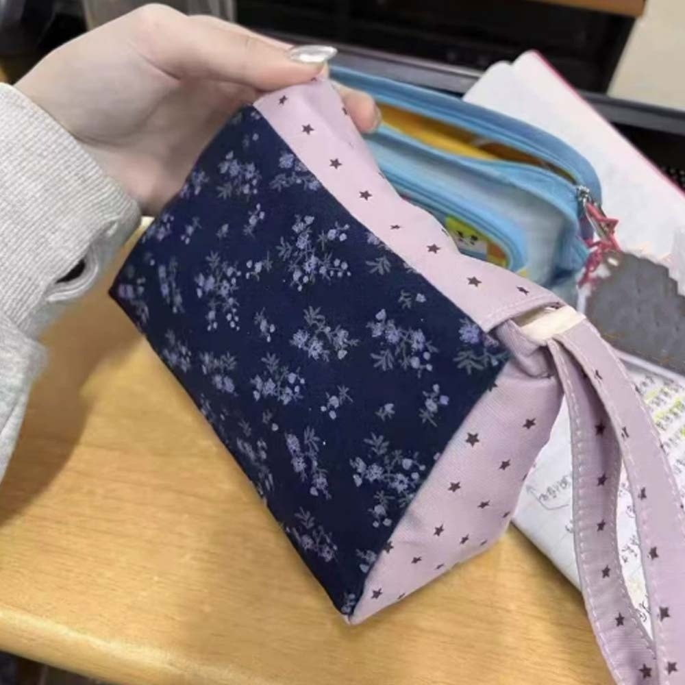 Lila bedruckte Make-up-Tasche  – Lifestyle Of Korean Bewertung und Preis